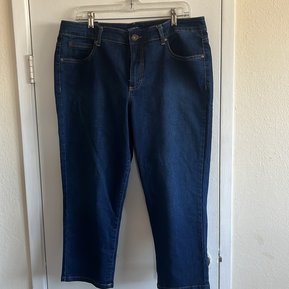 Bandolino Capri blue jeans, Tatyana, slim Size 16 NWT
